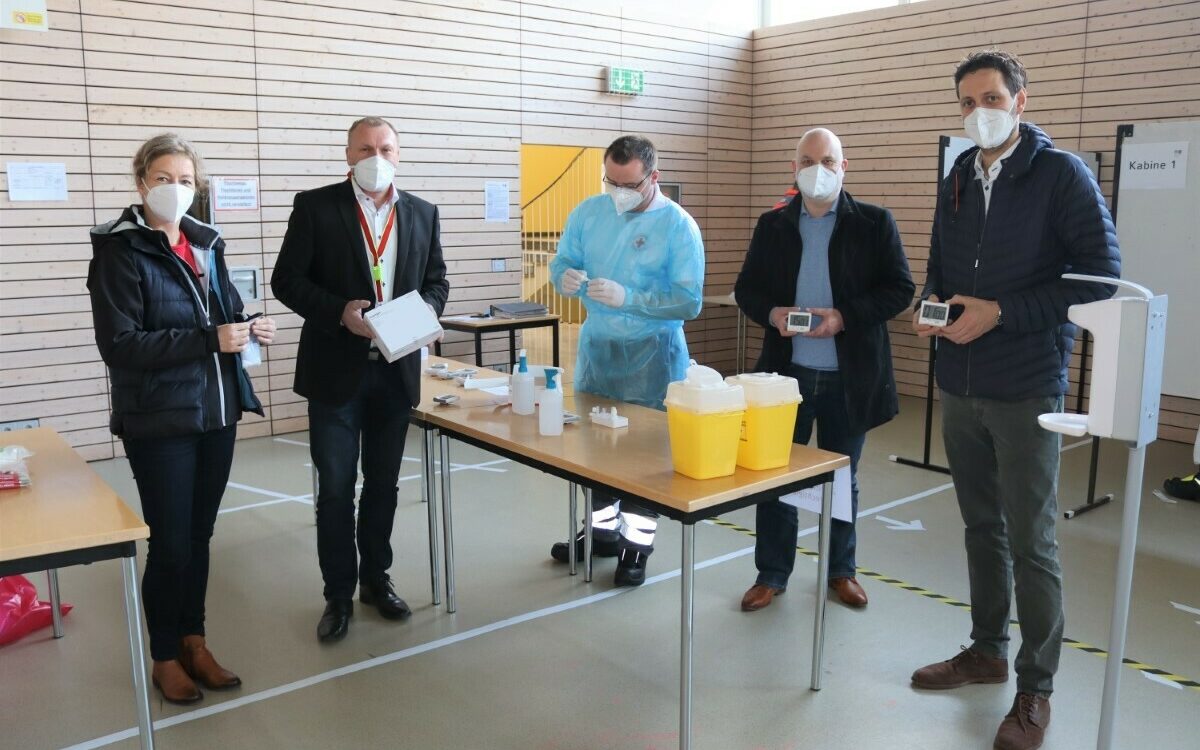 Die Schnellteststelle in Kirchheim wird in Betrieb genommen Die Schnellteststelle in Kirchheim wird in Betrieb genommen